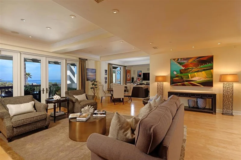 464 Prospect #204, La Jolla, CA 92037