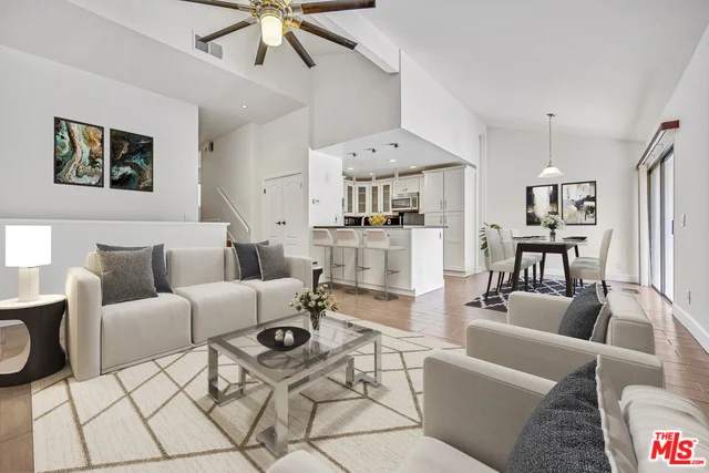 6234 Shoup #1/2, Woodland Hills, CA 91367