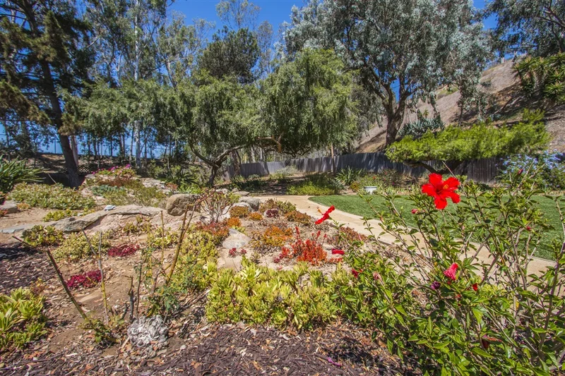 4250 Robbins, San Diego, CA 92122
