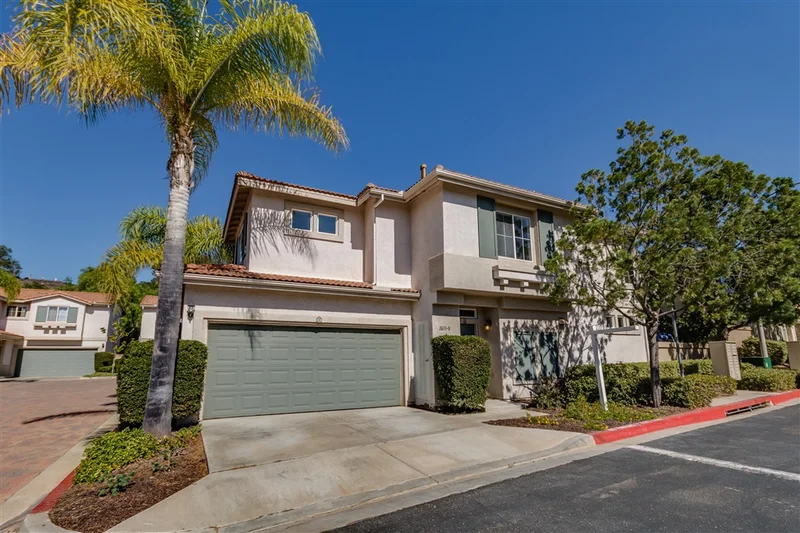 11633 Compass Point Dr N #8, San Diego, CA 92126