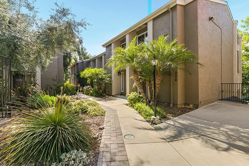 10224 Maya Linda Rd #13, San Diego, CA 92126