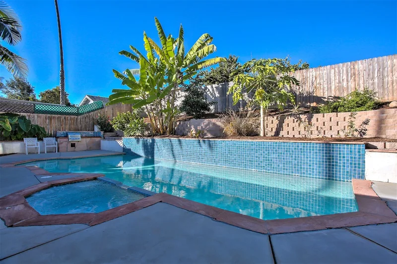 4154 Alana Cir., Oceanside, CA 92056
