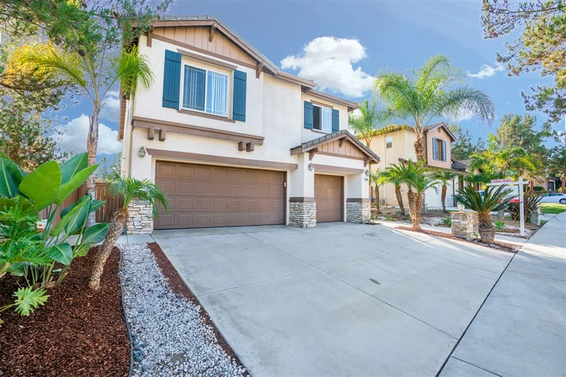 2566 Noble Canyon Rd, Chula Vista, CA 91915