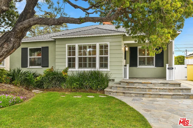7728 Dunbarton, Los Angeles, CA 90045