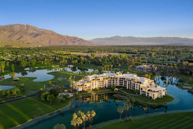 910 Island #111, Rancho Mirage, CA 92270