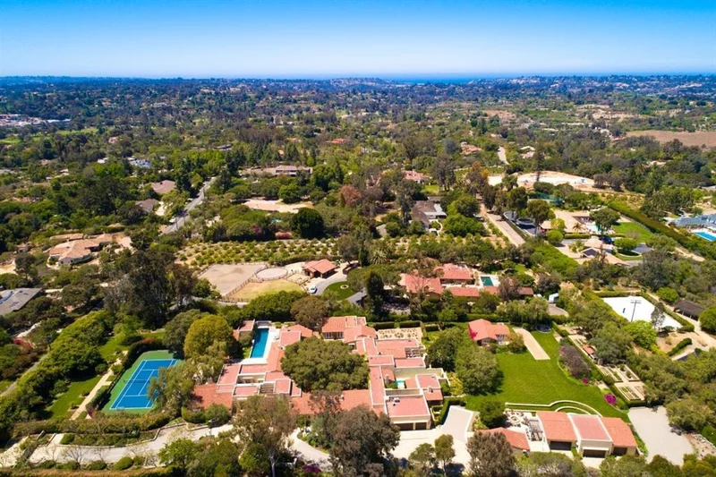 6130 Lago Lindo, Rancho Santa Fe, CA 92067