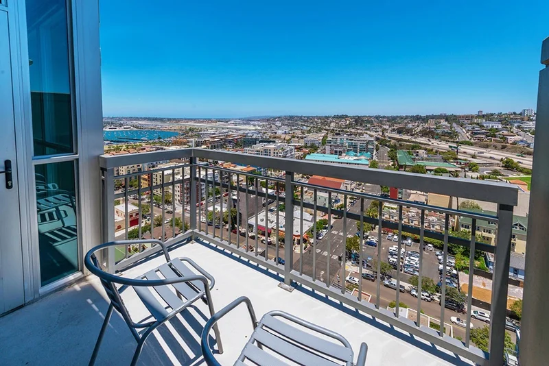 300 Beech Street #2004, San Diego, CA 92101