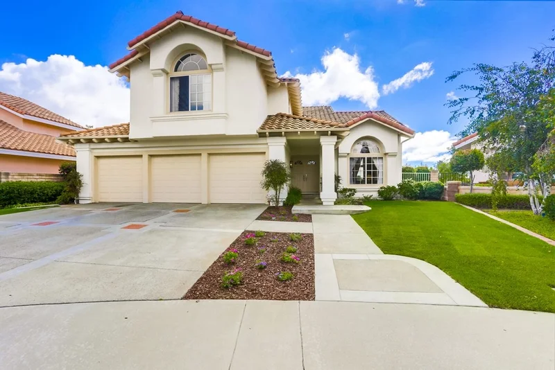 8787 Calle Tragar, San Diego, CA 92129