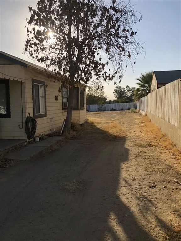 1008 Mccurdy Dr, Bakersfield, CA 93306
