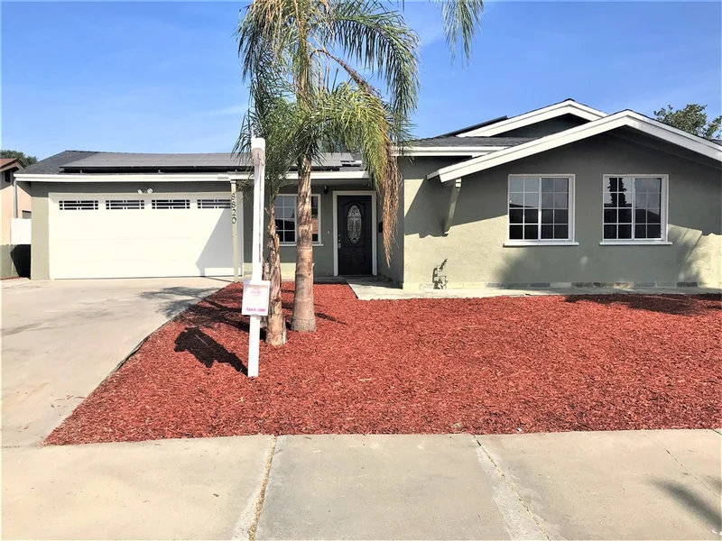 8820 Ellenwood Cir, Spring Valley, CA 91977