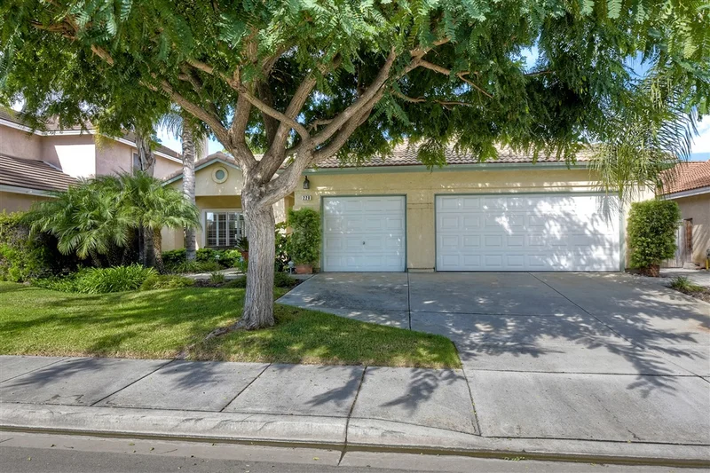 228 Del Mesa St, Oceanside, CA 92058