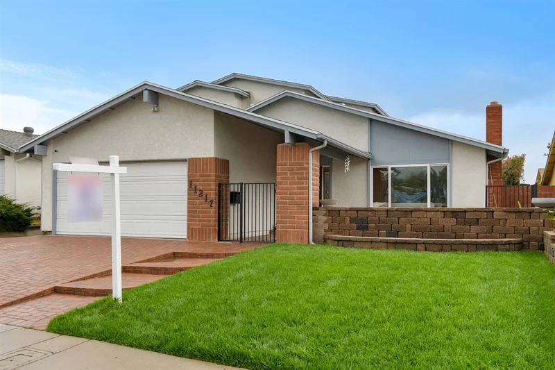 11217 Avenida Del Gato, San Diego, CA 92126