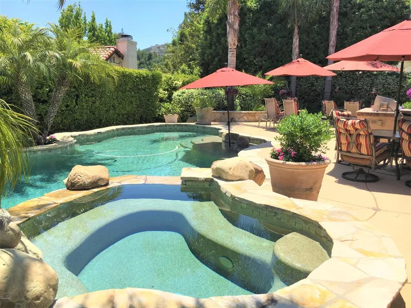 29484 Fountainwood, Agoura Hills, CA 91301