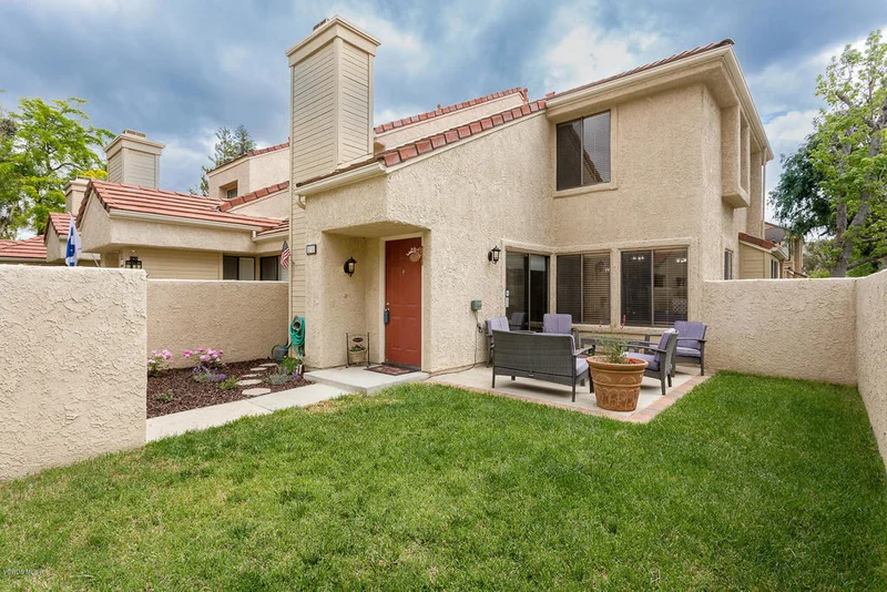 5223 Huntley Street 23, Simi Valley, CA 93063