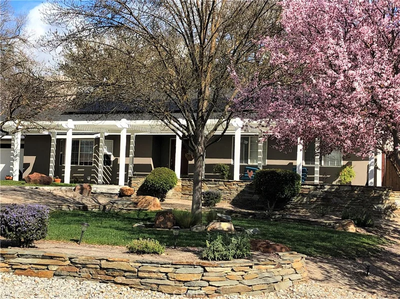 8924 Junipero, Atascadero, CA 93422