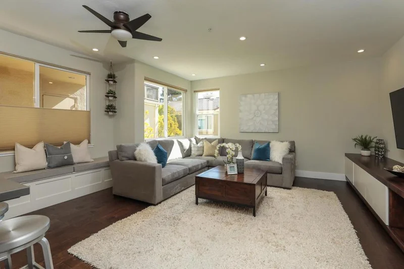 88 17th, San Mateo, CA 94402