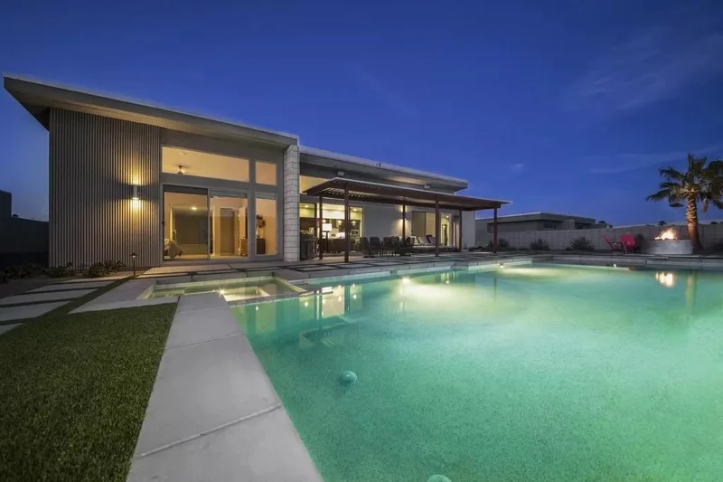 1033 Solace, Palm Springs, CA 92262