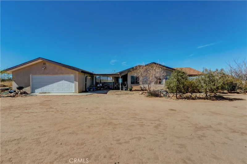 61689 Reche, Landers, CA 92285