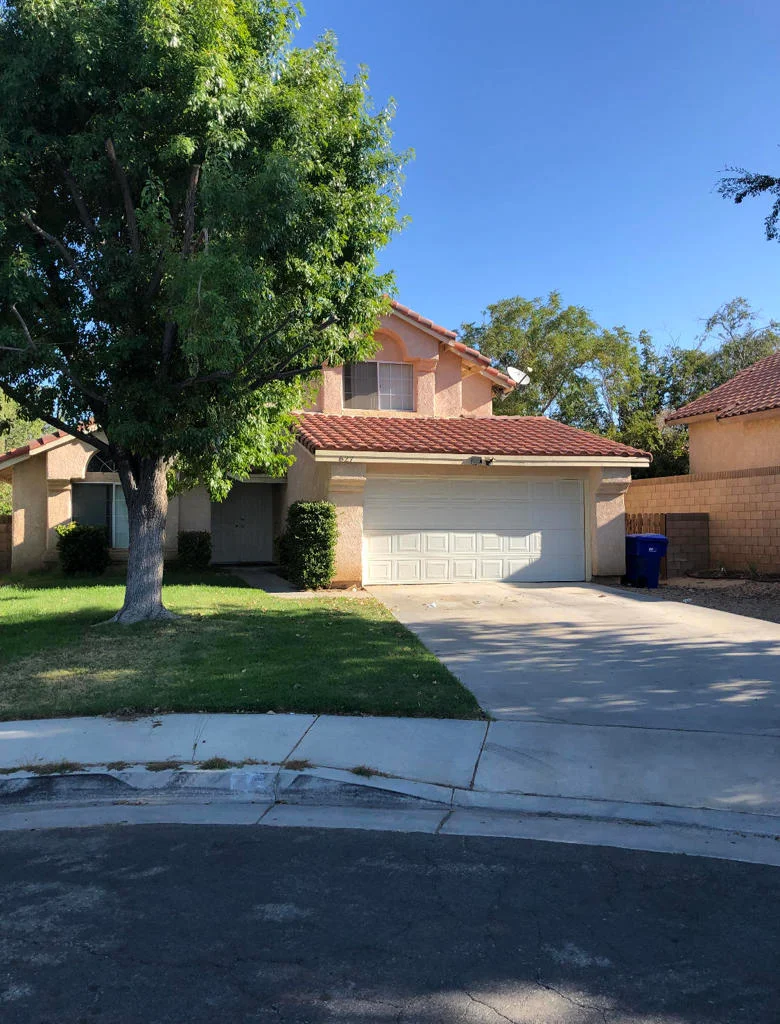 627 Martha, Lancaster, CA 93535