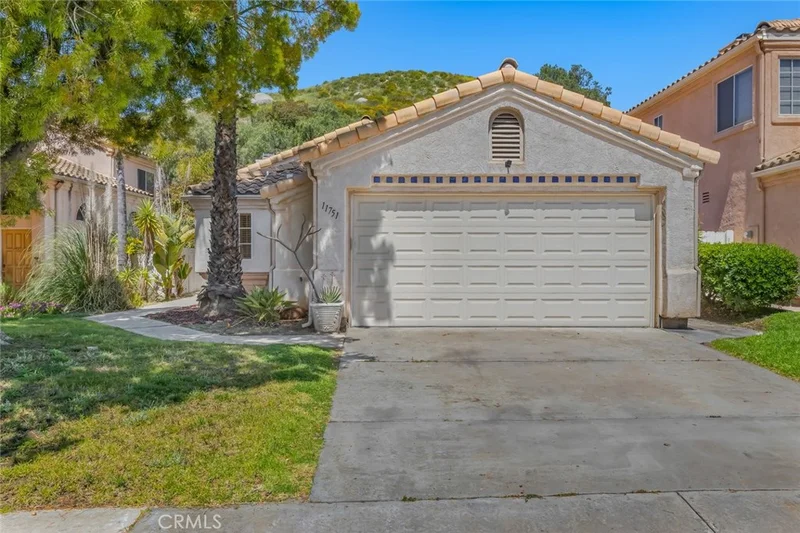 11751 Monte View, El Cajon, CA 92019