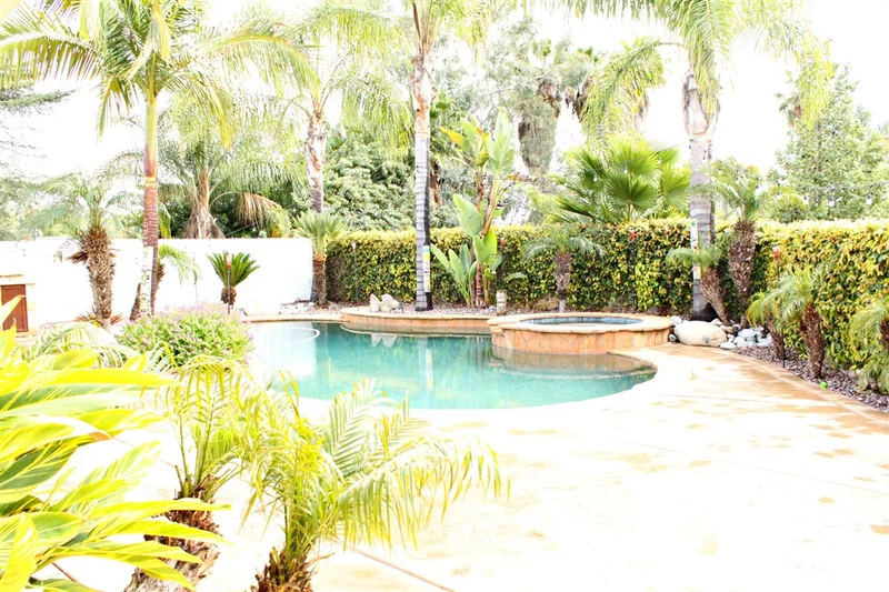 10128 Strathmore Dr, Santee, CA 92071