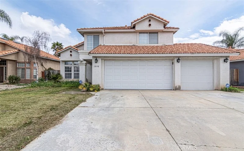 1898 Harbor, Hemet, CA 92545