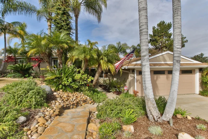 6274 Lake Shore Dr, San Diego, CA 92119