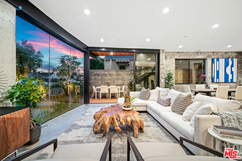 11519 Mississippi, Los Angeles, CA 90025