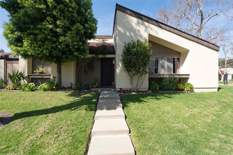 27594 Brookside, San Juan Capistrano, CA 92675