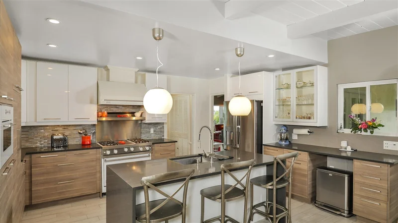 8509 Chevy Chase Dr, La Mesa, CA 91941