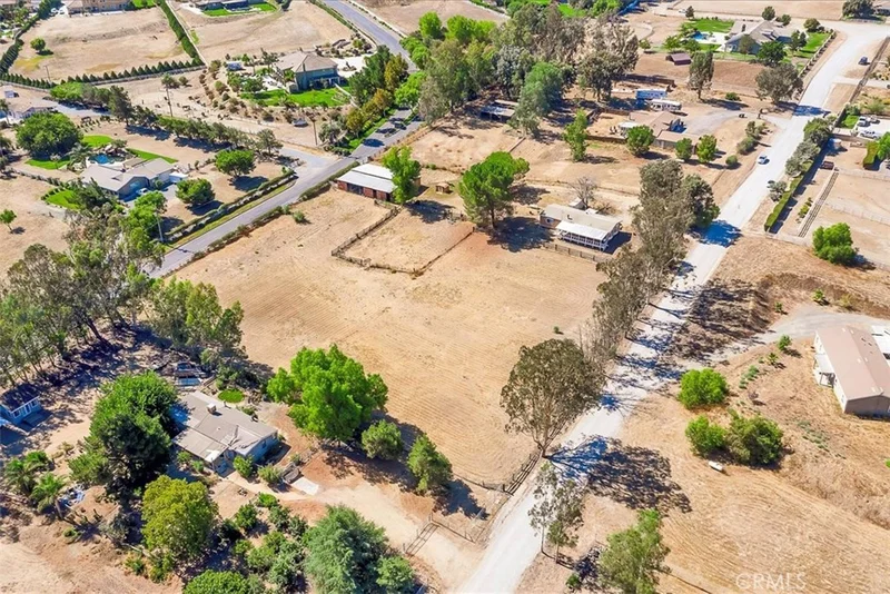 42350 Shaw, Murrieta, CA 92562