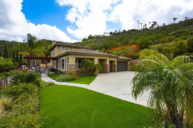 2532 Vendimia, Vista, CA 92084