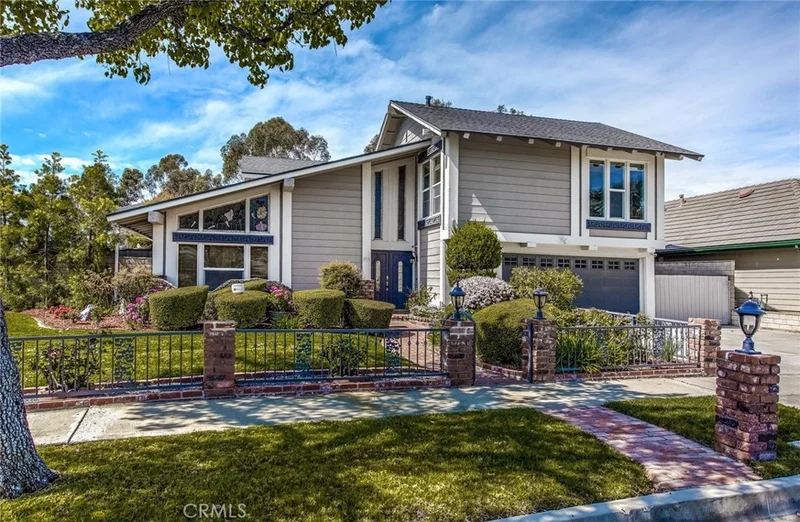 2715 Medford, Fullerton, CA 92835