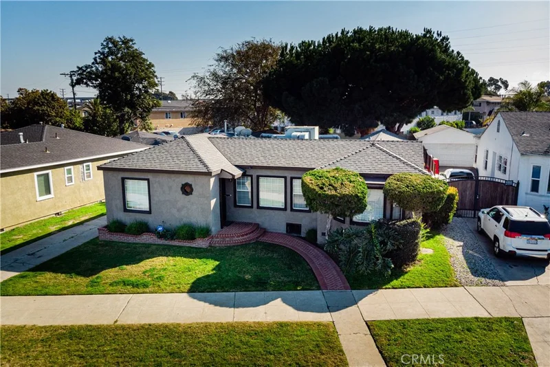 11320 Southwest, Los Angeles, CA 90044