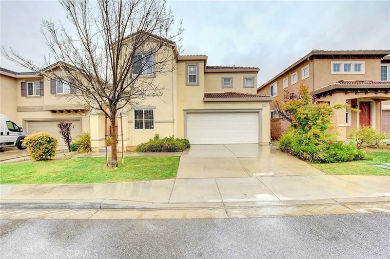 2717 Paradise, Pomona, CA 91767