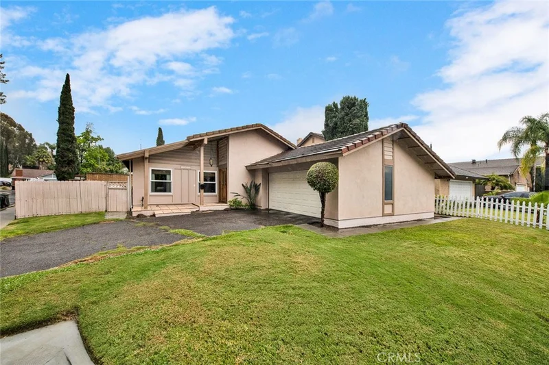 25472 Cajon, Laguna Hills, CA 92653