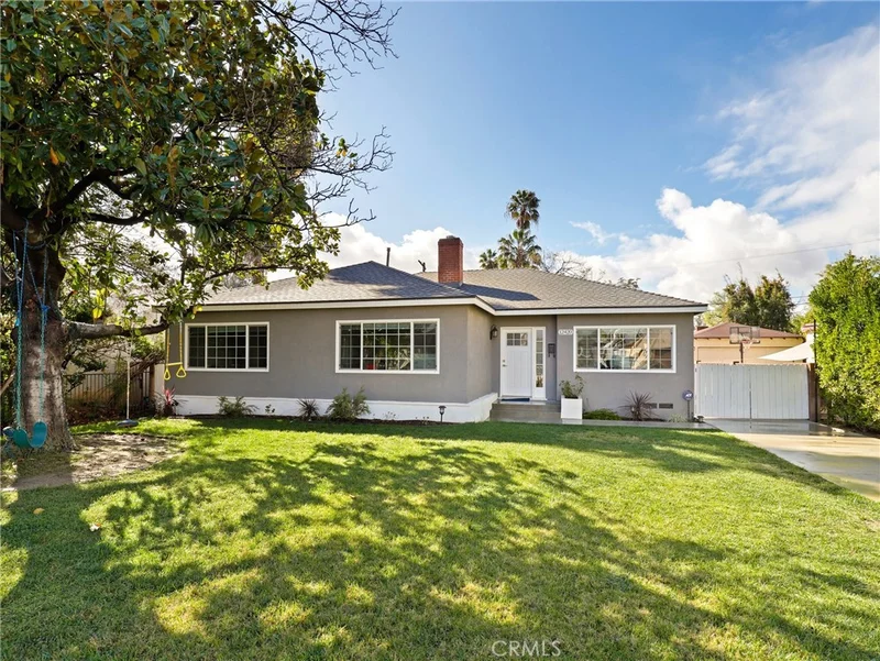 12420 Albers, Valley Village, CA 91607