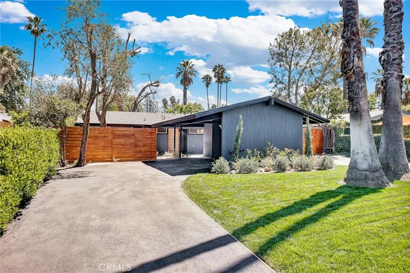 6226 Oakdale, Woodland Hills, CA 91367