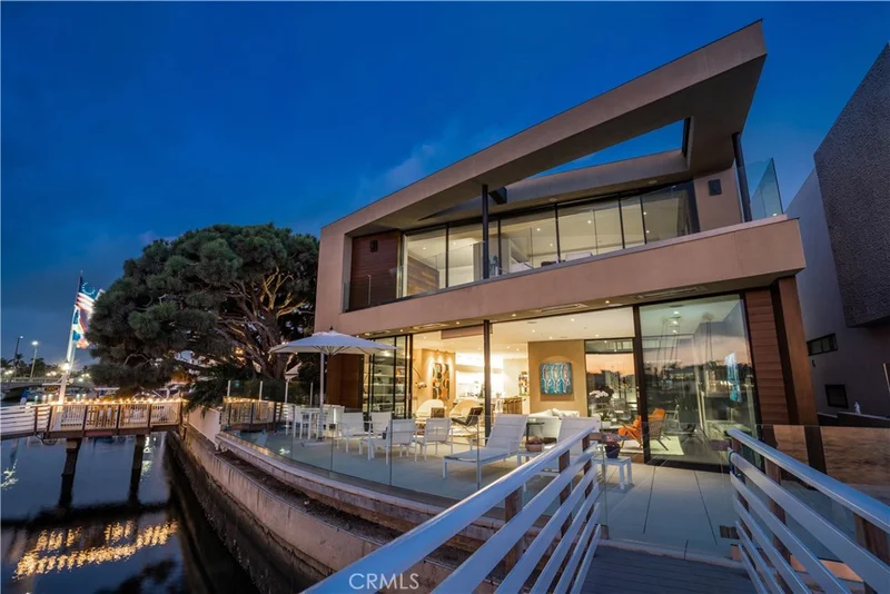 5436 The Toledo, Long Beach, CA 90803