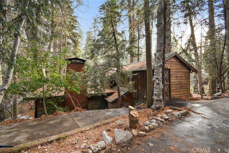 862 Fern, Lake Arrowhead, CA 92385