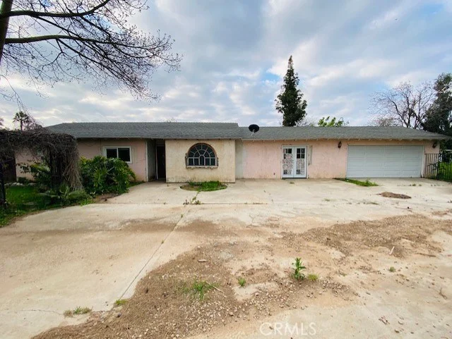5222 Jones, Riverside, CA 92505