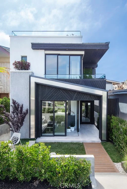 422 Carnation, Corona Del Mar, CA 92625
