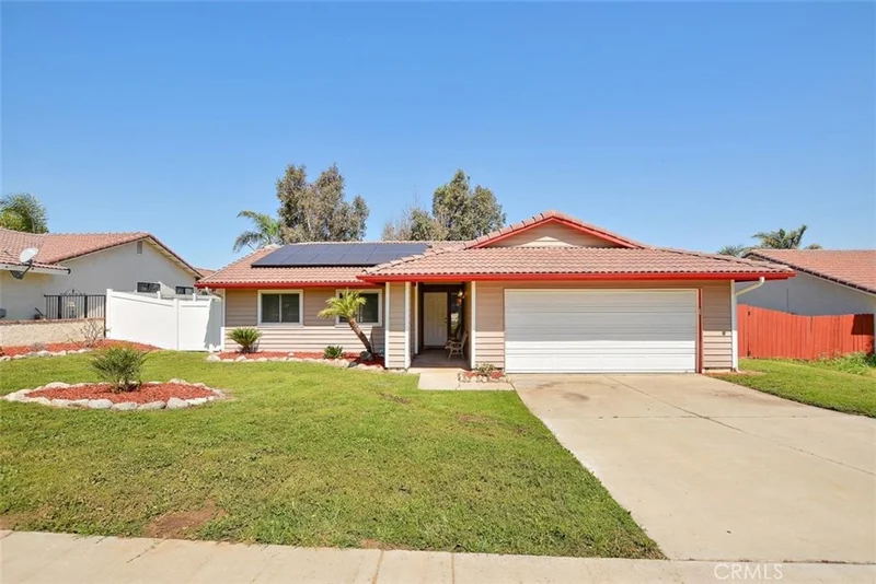 11831 Minuteman, Riverside, CA 92503