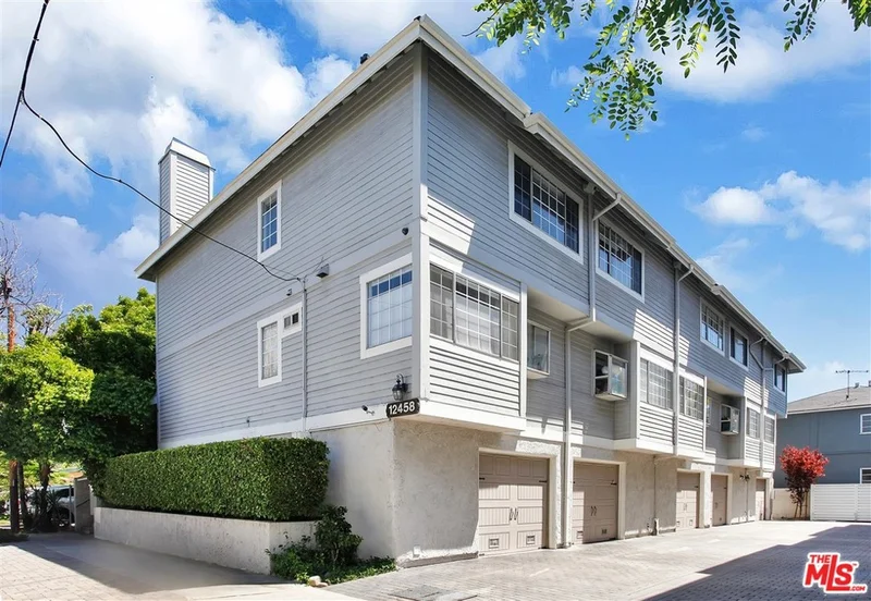 12458 Weddington #3, Valley Village, CA 91607