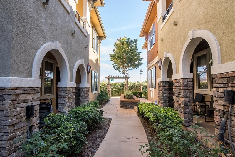 114 Via Sovana, Santee, CA 92071
