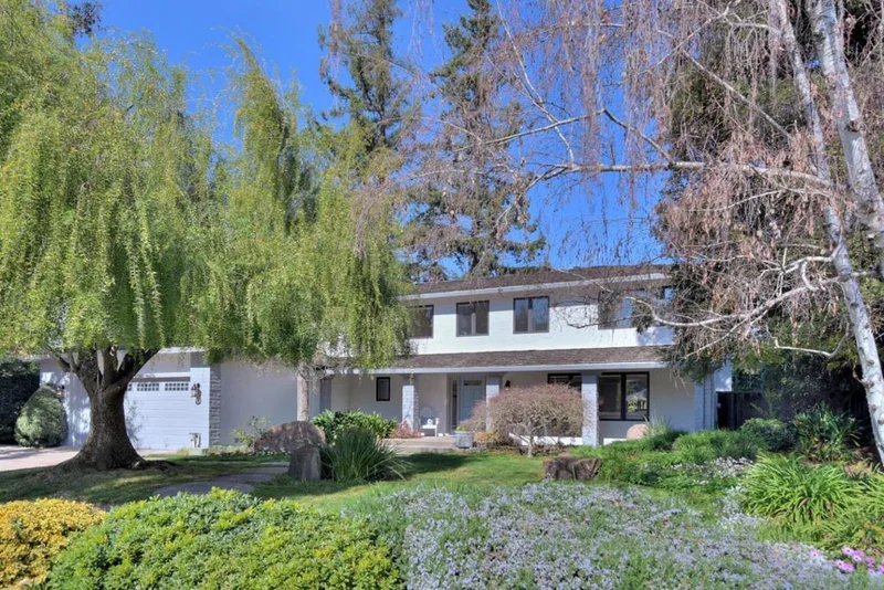 1017 Dartmouth, Los Altos, CA 94024