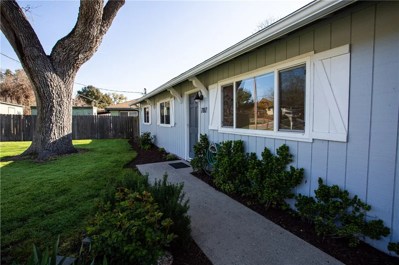 787 Old County, Templeton, CA 93465