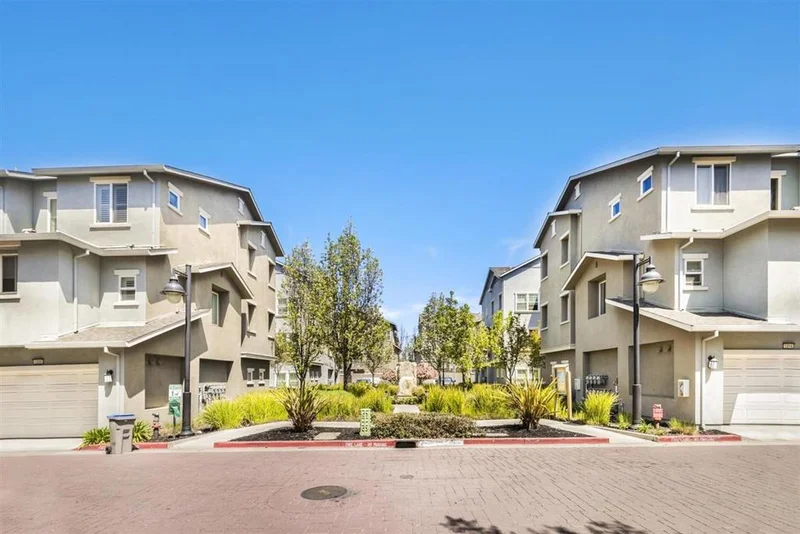 1253 De Altura, San Jose, CA 95126