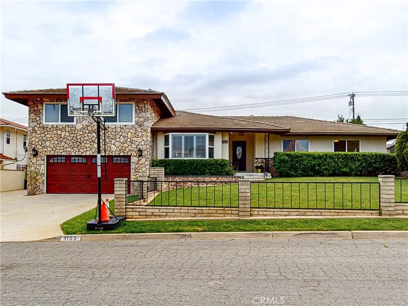 1155 Hummingbird, Corona, CA 92882