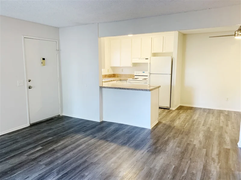 1051 Rocksprings #135, San Diego, CA 92026